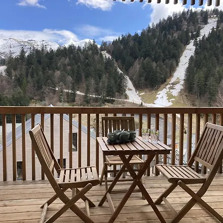 2 Neuf Surplombant Les Pistes De